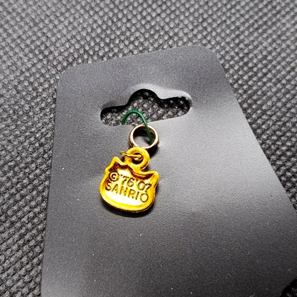 Hello kitty Gold Toned Charm Pendant For Necklace, Charm Bracelet NEW